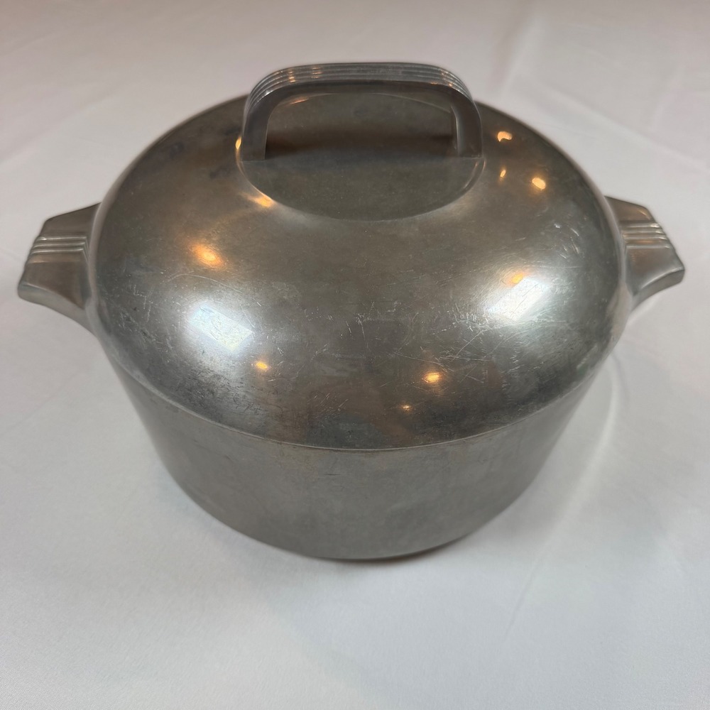 Vintage Wagner Ware Sidney 0 Magnalite Round 5 Quart Dutch Oven 4248 P